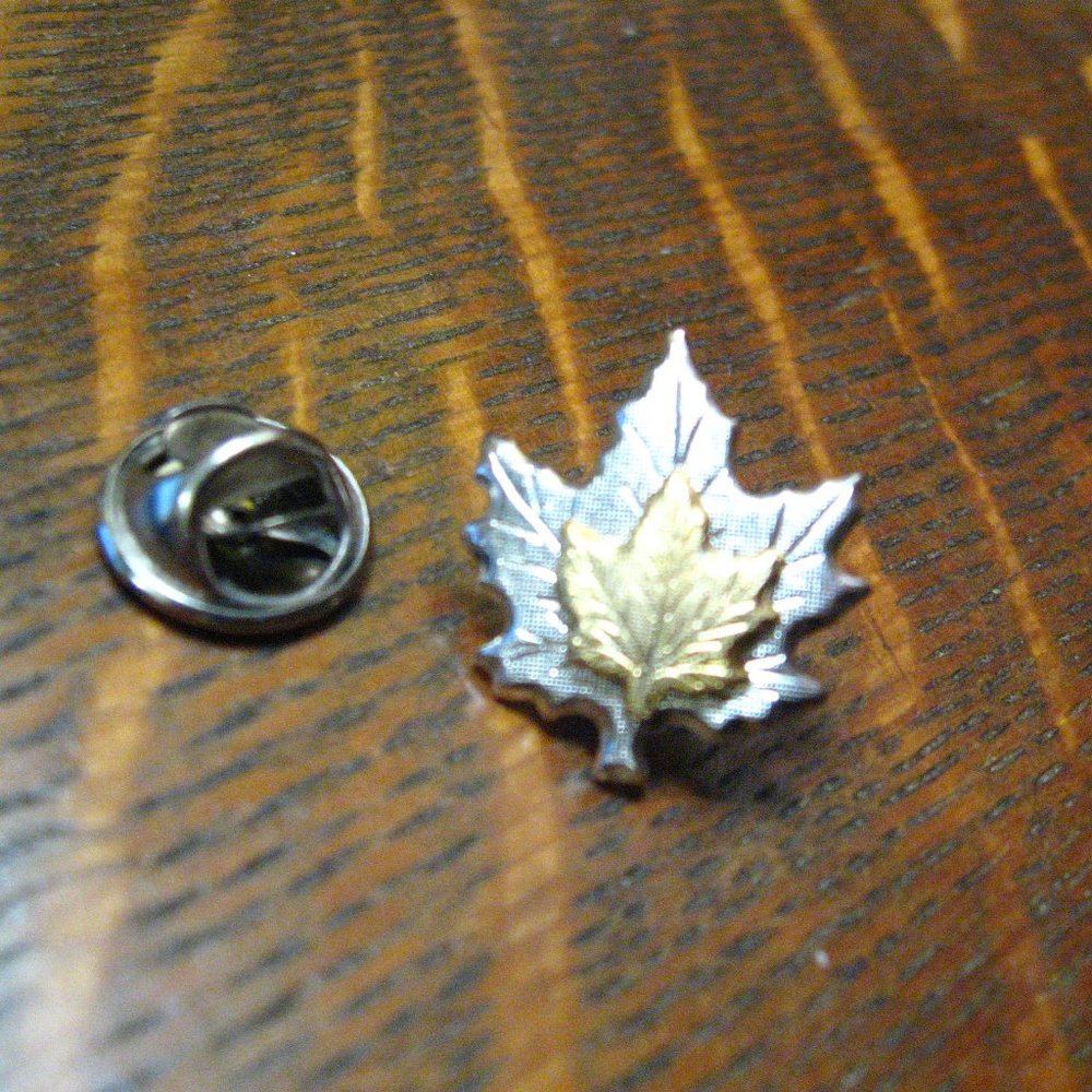 Double Maple Leaf Vintage Lapel Pin